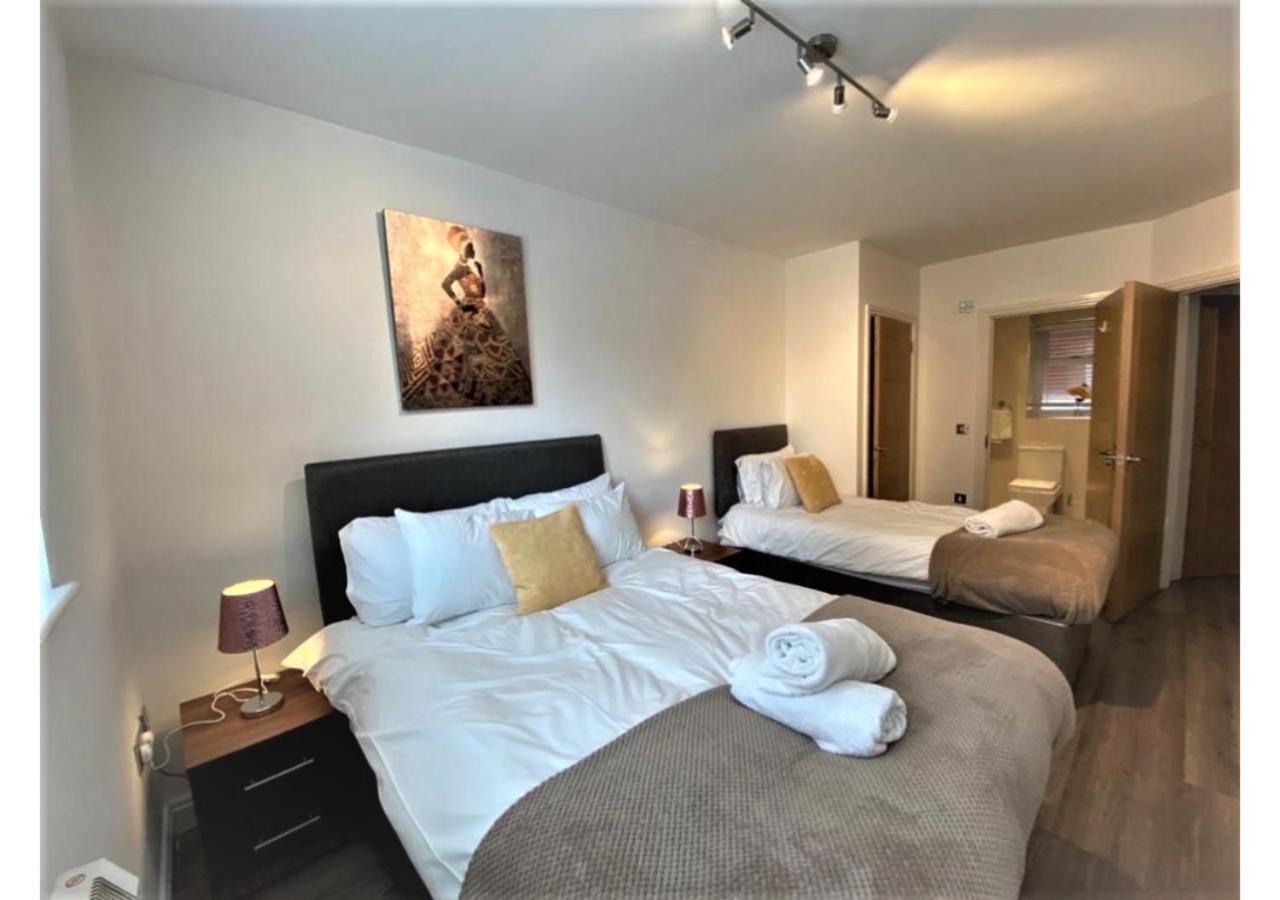 24-7 Secured City Centre Apartments With Free Underground Parking And Wifi เบอร์มิงแฮม ภายนอก รูปภาพ