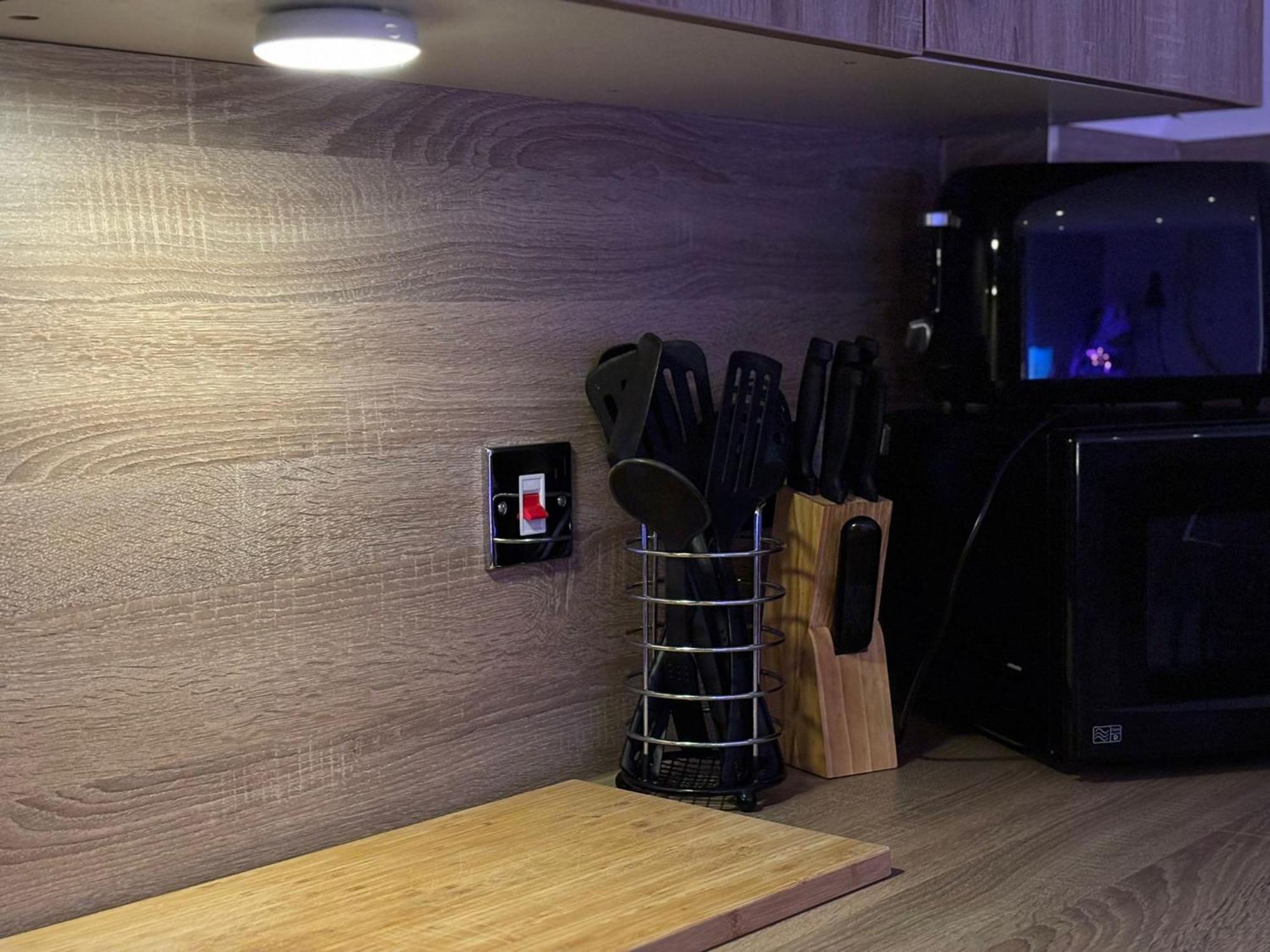 24-7 Secured City Centre Apartments With Free Underground Parking And Wifi เบอร์มิงแฮม ภายนอก รูปภาพ