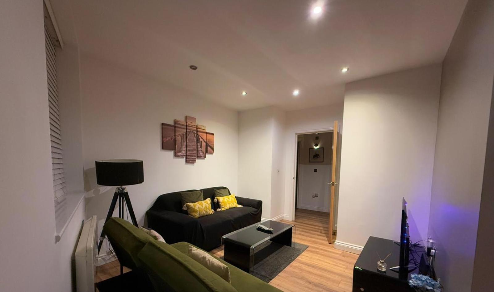 24-7 Secured City Centre Apartments With Free Underground Parking And Wifi เบอร์มิงแฮม ภายนอก รูปภาพ