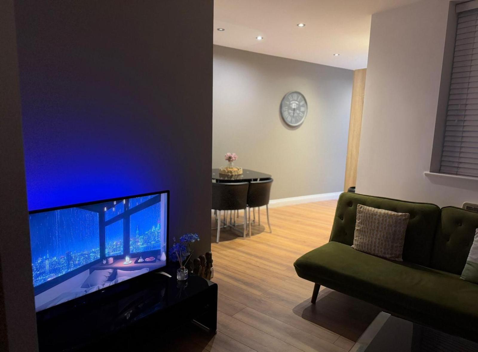 24-7 Secured City Centre Apartments With Free Underground Parking And Wifi เบอร์มิงแฮม ภายนอก รูปภาพ