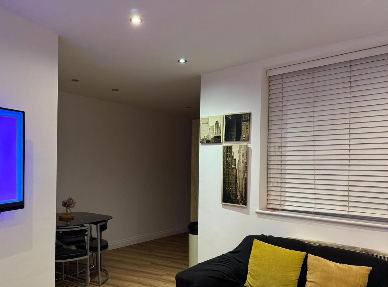 24-7 Secured City Centre Apartments With Free Underground Parking And Wifi เบอร์มิงแฮม ภายนอก รูปภาพ