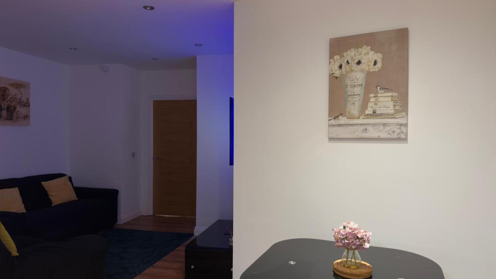 24-7 Secured City Centre Apartments With Free Underground Parking And Wifi เบอร์มิงแฮม ภายนอก รูปภาพ